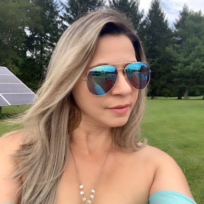 MorelliJessi25's profile picture. Americana, Brasileira, mãe, esposa, cristã de direita, sem a mínima paciência para esquerdista 🇧🇷🇧🇷🇺🇸🇺🇸