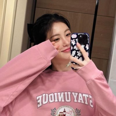 liveinkdrama's profile picture. KDrama | CW: Dear X, Heroes Next Door, Taxi Driver 3, Dynamite Kiss ✨️