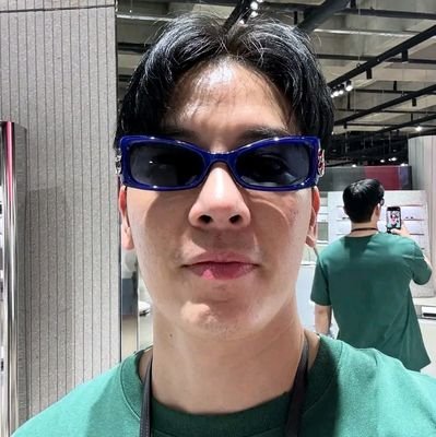 FROsborne13846's profile picture. ⚡⚡⚡⚡🍓🍇🏥I will be very happy if god really make all my dream to come true in my life. because I want to look like a successful man in the front of my wife💜