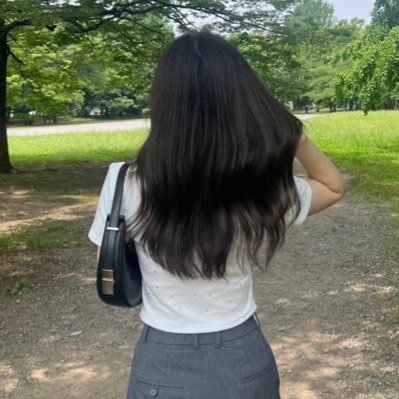 horoweare's profile picture. 99（26)🚺ONE OK ROCK(PF)、ELLEGARDEN、coldrainなどが好きです🫶ライブもたくさんいきます！！✨好きなの被ってる人とか仲良くしてください💛無言フォロー失礼します🙇‍♀️