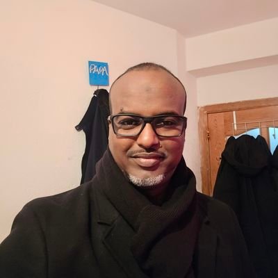 Assoweh4's profile picture. Militant politique.