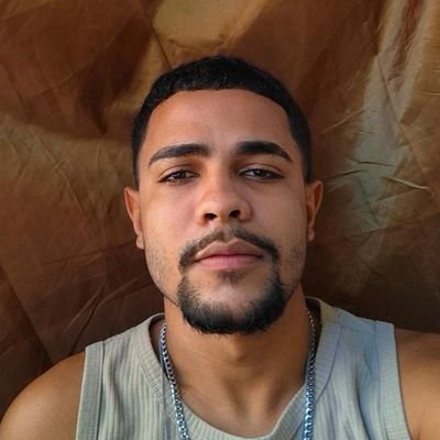 tayhatecard_'s profile picture. 