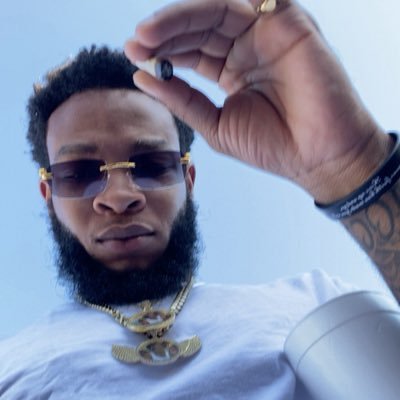 Dukethehardest's profile picture. Him. 🖤