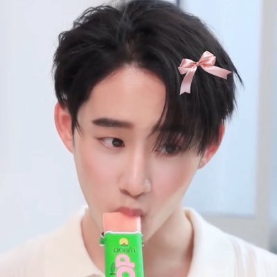 MadeWE1024's profile picture. 