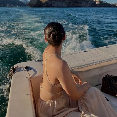 Monse22230's profile picture. https://t.co/CrtqEQaauT