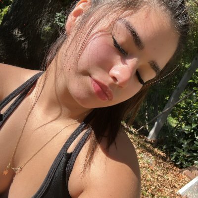 blck_zoee12's profile picture. 🎁 if you follow @justwocousins ❣️