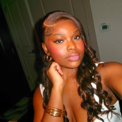 merdi_c's profile picture. 🇨🇩 | Morgan State Alumna | Repose en paix Papa🕊💔