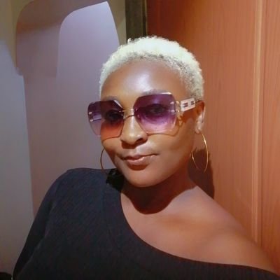 _Officialzika's profile picture. UI/UX Designer ||
Mobile/website designer ||
Video Editor ||
Food Vloger ||
Dendrophile,
Leo and ready to work