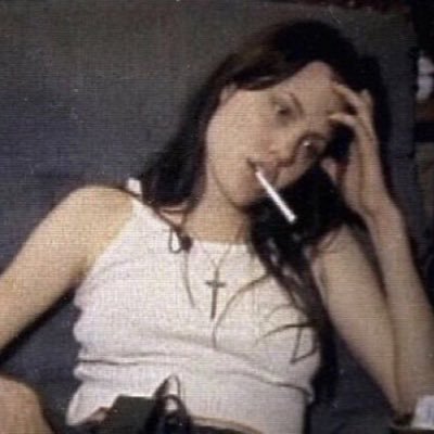 stonedlicorice's profile picture. eat the rich