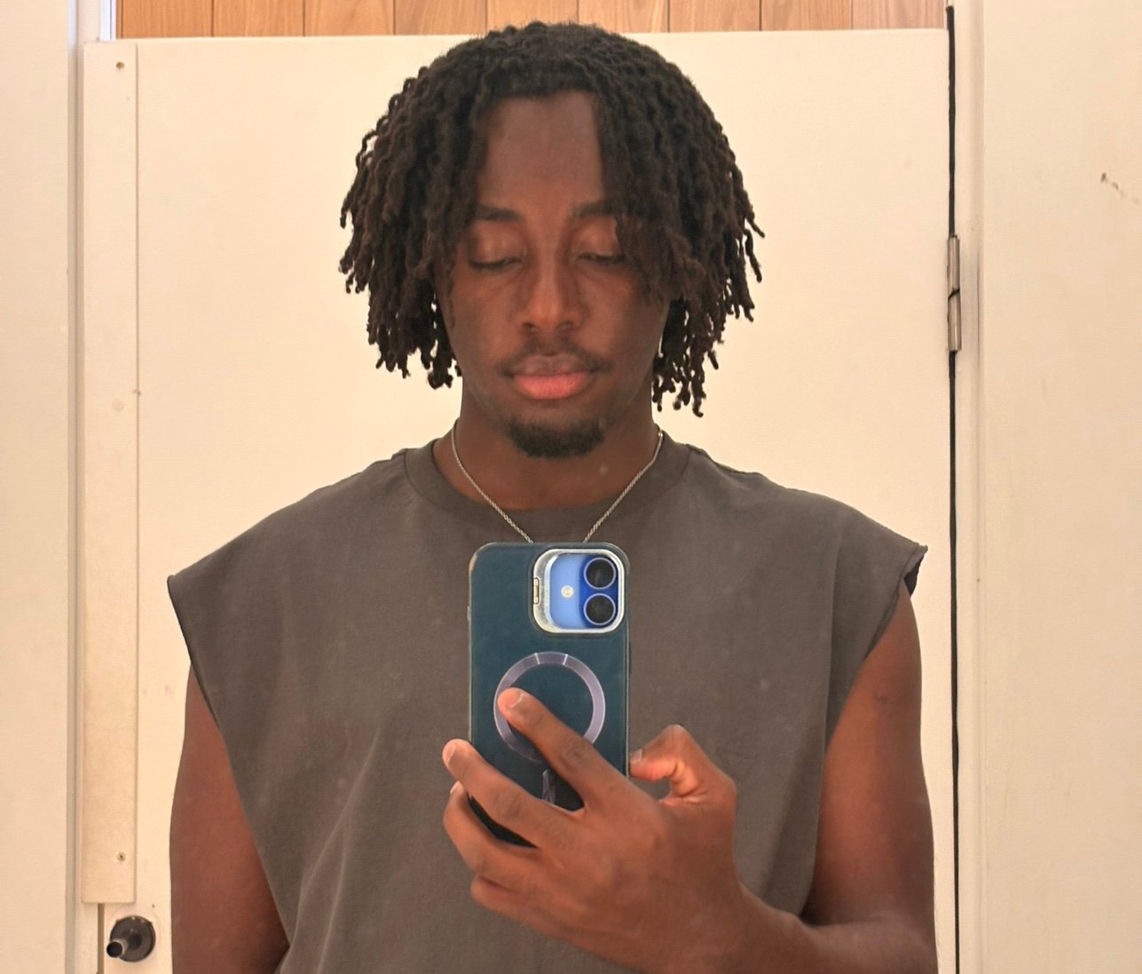 nkati2604's profile picture. 