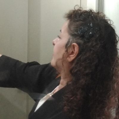 yassfid7750's profile picture. https://t.co/Jqvskp0kJb پرسپولیس، کمی دست به قلم،
جانم فدای ایران♥️