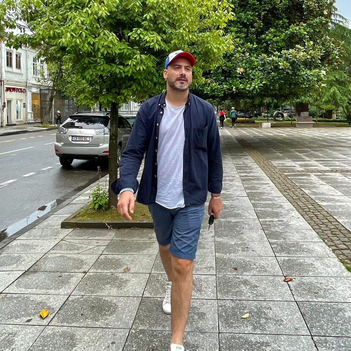 ClaudeLerofy's profile picture. Merci de bien vouloir vous abonné en retour