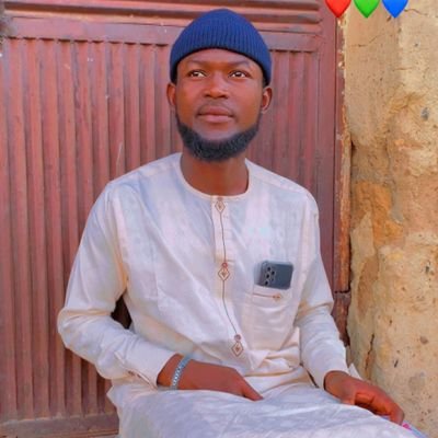 UmarIbrahi3000's profile picture. #singer#rapper 🎤🎧