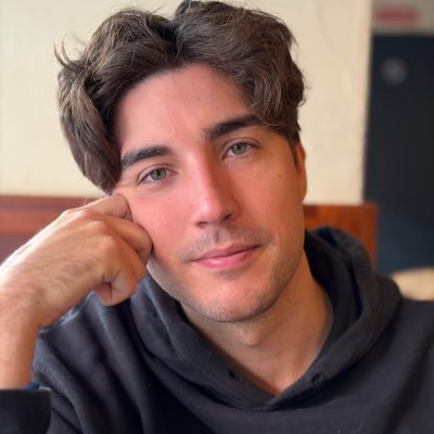 GilQuico's profile picture. 💼Comercial B2B @Telefonica / Crítico @mundoCineES
💻Máster Marketing Digital @thevalleyDBS / Periodista @UABBarcelona
🎧Músico.