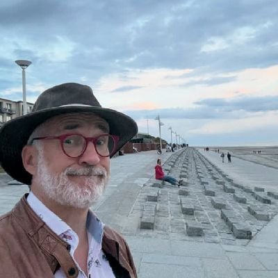 drrrichard_'s profile picture. Dr. Richard Hamilton