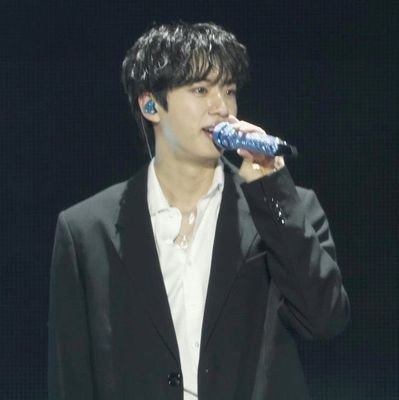 kara_c_yellow's profile picture. 