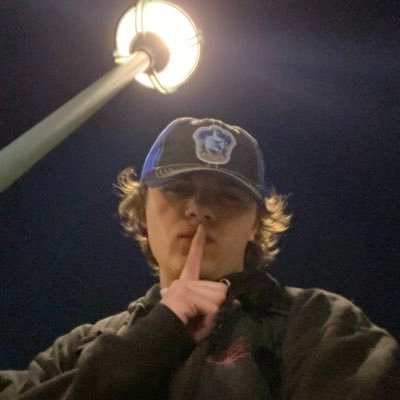 ImPenguinzz's profile picture. Im Chris!
God First✝️ 19
Immo Val Player
Video Editor
Worked With: @c0zyjoe @jessickyeah