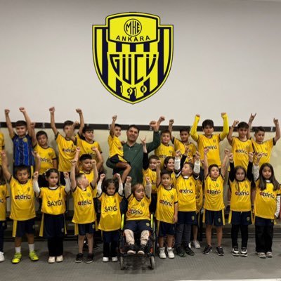 BeltanIsmet's profile picture. 🇹🇷 Vatanını En Çok Seven Görevini En İyi Yapandır🇹🇷MKE Ankaragücü💛💙