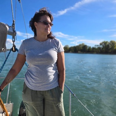 lyds_1403's profile picture. * Nostalgia tryin' to lead me astray