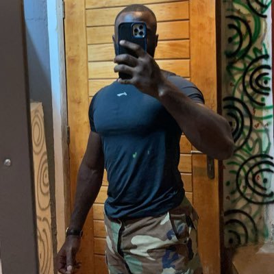 ksiriboe_'s profile picture. Law | Energy Economics & Finance | YNWA 🇦🇱