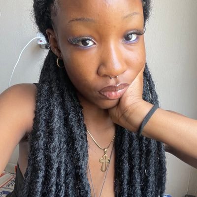 iloveeuju's profile picture. dev hynes enthusiast, mom 🤍