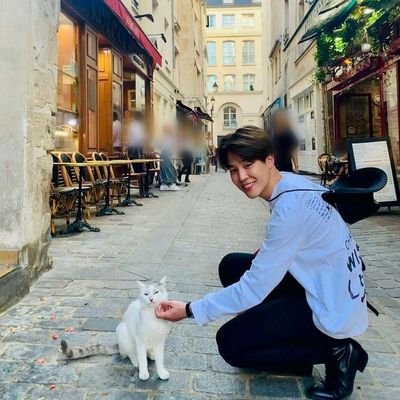 laloovesV's profile picture. kpop & f1 | 19 yrs old | she/her