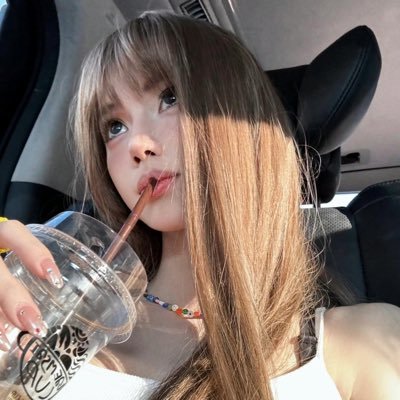 XiaoGui1717's profile picture. 模特｜2000/2h｜【vx好友🚪238过门约档期】｜只拍摄不线下无福利｜私信不闲聊只回口令｜谢谢喜欢🥰