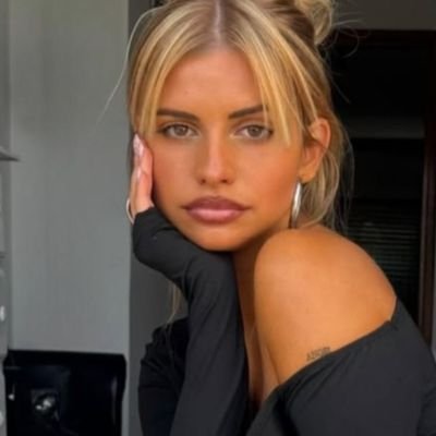 essieeexo's profile picture. From 🇧🇷 to the world | #TeamLH