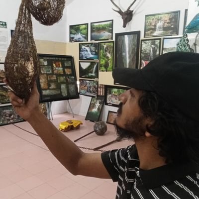 Boggulu9's profile picture. I’m here to improve, not to impress.