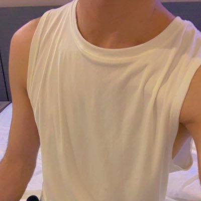 kl009900's profile picture. 