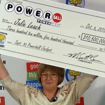 julie_leach759's profile picture. 