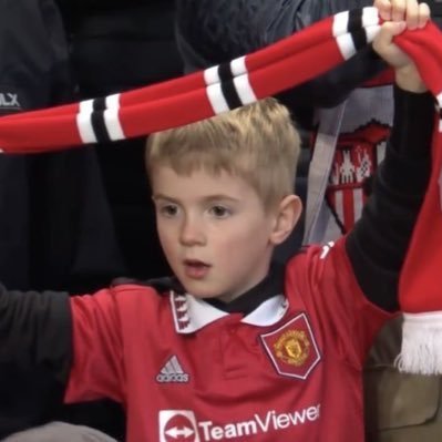 i3lc8's profile picture. ﴿أَلَا بِذِكْرِ اللَّهِ تَطْمَئِنُّ الْقُلُوبُ﴾|#RMA|#MUN|#HFC