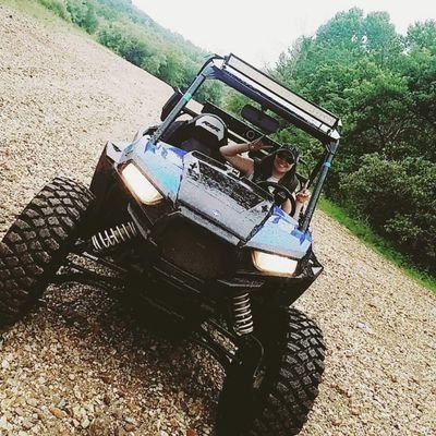 QueenCi22's profile picture. #ChiefsKingdom
  Superbowl Champs x4 🥂 | Fan of F1 🏎 #LN4 #CL16 | 54/100📚 
go watch #motorheads