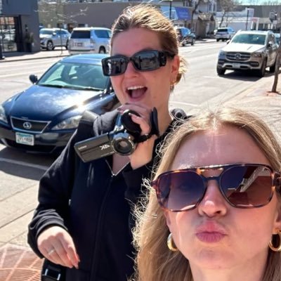 Hanah_Ni_'s profile picture. Mom| Jewish| Aesthetics| Kindness and laughter are my favorite things