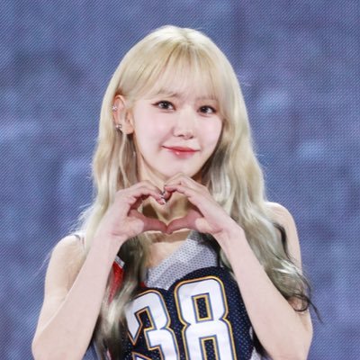 impuritiesless's profile picture. 