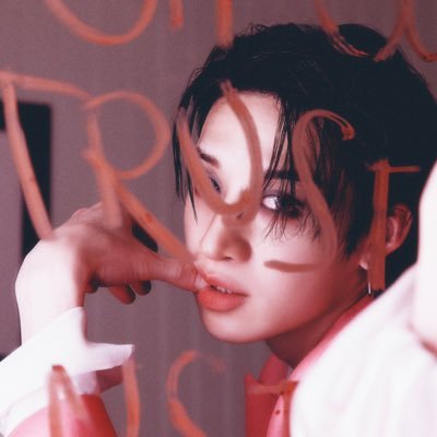 sleepypibble's profile picture. 𝕥𝕙𝕖 𝕤𝕦𝕟 𝕨𝕚𝕝𝕝 𝕒𝕝𝕨𝕒𝕪𝕤 𝕓𝕖 𝕥𝕙𝕖𝕣𝕖 𝕨𝕒𝕚𝕥𝕚𝕟𝕘 𝕒𝕗𝕥𝕖𝕣 𝕥𝕙𝕖 𝕣𝕒𝕚𝕟 ♡