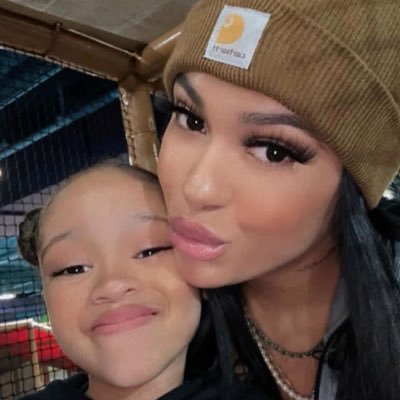 maryrose128800's profile picture. 