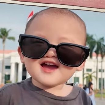 hoaaraayze's profile picture. I can do whatever I want with my acc🤫