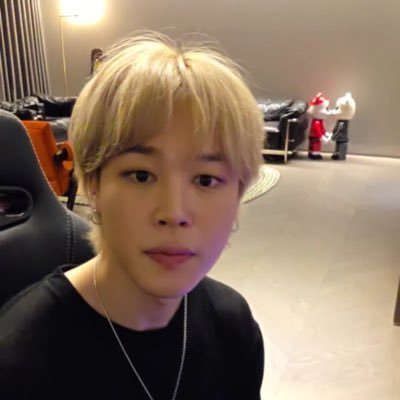 Sarxsjm_'s profile picture. ♪‧₊˚ Even the darkness we see is so beautiful ⋆˚✿˖° | army🟣 OT7 | fan acc ^^ 230528 D-DAY 250503 250504 HOTS