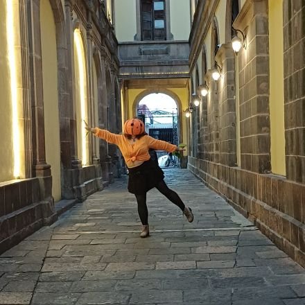 _delgadovpdc's profile picture. 25 y. o. | literata, correctora de estilo y videojugadora. lingüista closetera. no sé qué más decir | mi tuit fijado me define (a veces)