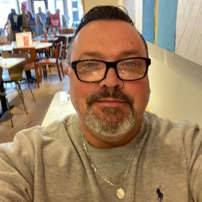 Darrenboyb's profile picture. 