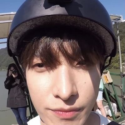 kyeombucha_'s profile picture. 