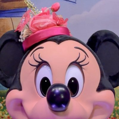 minnie3232xoxo's profile picture. 07（18） 𝙉𝙚𝙭𝙩 ︎⇝ 美容学生 /ミニーちゃん🎀💕/ ミニスタ🩷/ ショーパレグリ💖/ iPhone 15 plus 📷 / 動画メイン📱/ ほぼ🏰にいます/ 無言フォロー大歓迎です🙌🏻💕/ チキンパオ復活してください