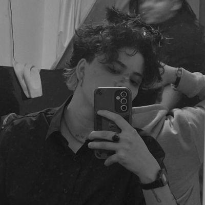 ItsKlauh's profile picture. visceral,maluca e temperamental