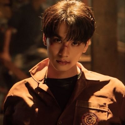 Radtiya1015090's profile picture. 