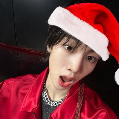 qvxckr's profile picture. i post more on tiktok