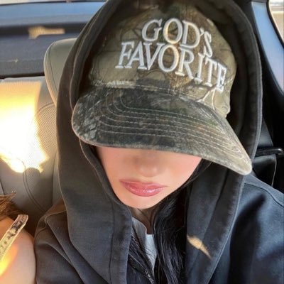 esvibes777's profile picture. 