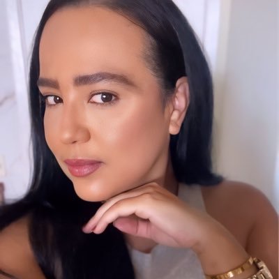 larissads10's profile picture. 🕶️Saia da Matrix | João 15:19