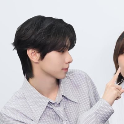 yeepunthink's profile picture. ˶ᵒ ᜊ ˂˶ 이상원 정상현 최립우 𖾞 account for ald1 liyu p’male @ zepjinx # # 𐔌՞. .՞𐦯 #iyeepűpdate #rwiyeepoon