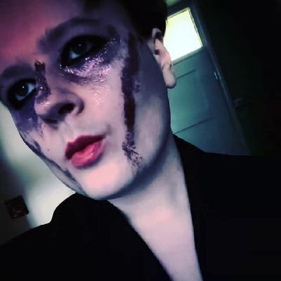 flippflop's profile picture. The views expressed here are almost always, unless explicitly stated otherwise the thoughts of a much larger more sinister corporation.

Your dad loves me.